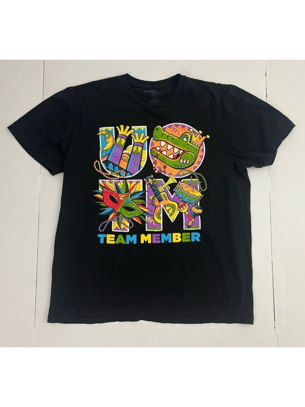 Universal Studios Florida UOTM Team Member Mardi Gras T-Shirt Adult M